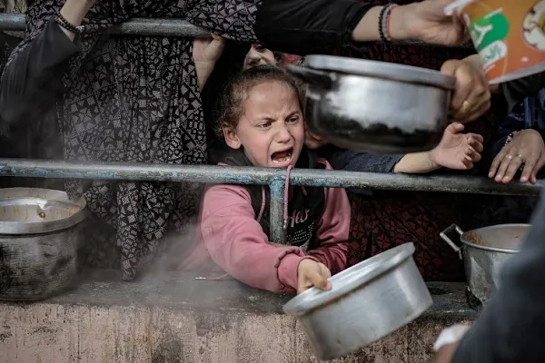ONU alerta sobre insegurança alimentar catastrófica e fome em Gaza em meio à guerra israelense