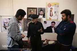 محفل انس با قرآن کاروان قرآنی انقلاب در منزل قاری شهید منا، مهاجر الی الله محسن حاجی حسنی کارگر 