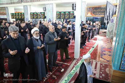 اقامه نماز ظهر عاشورا در اهر