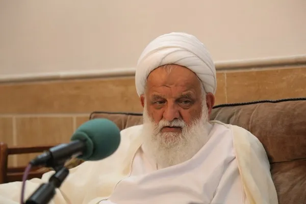 قرآن و عترت در آثار عرفانی آیت‌الله کمیلی خراسانی مشهود است