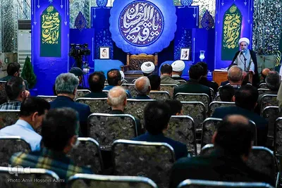 نشست جامعه قرآنی استان فارس با نماینده ولی‎فقیه در استان
