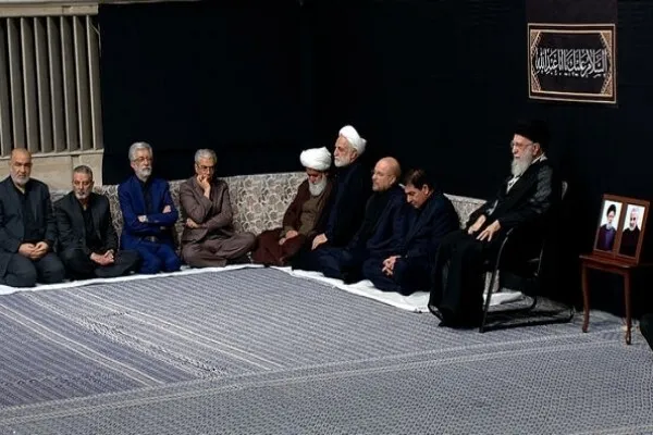 عزاداری شب هشتم محرم با حضور رهبر انقلاب برگزار شد
