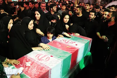 شام غریبان حسینی در جوار شهید گمنام در البرز