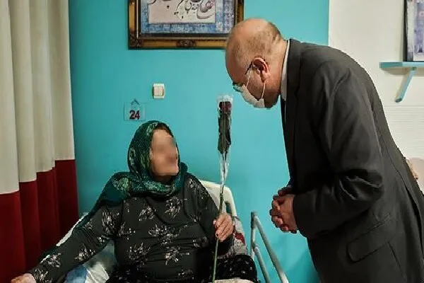 رئیس مجلس در یکی از مراکز نگهداری سالمندان حضور یافت