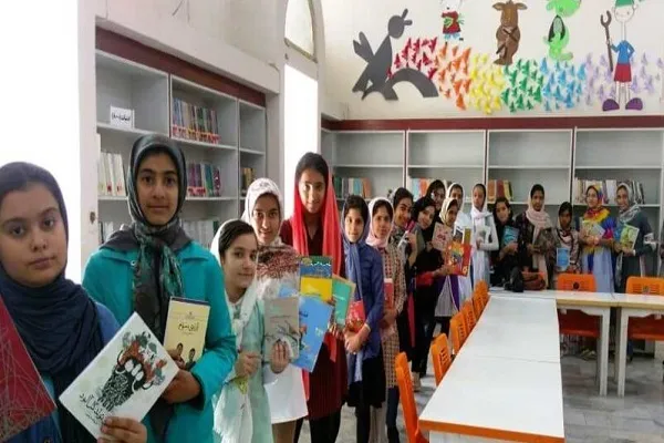 امانت‌ کتاب به کودکان عضو کانون در سراسر کشور