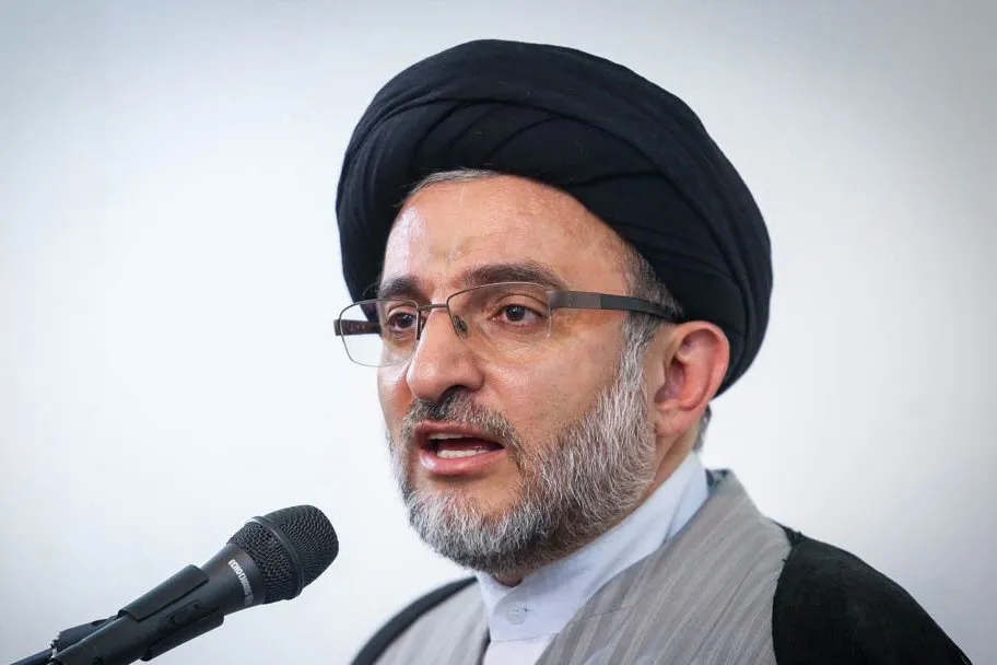 روحانیت زمینه‌های هویت‌ساز دینی را در فضای مجازی فراهم کند