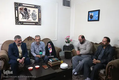 فاطمه دختر شهید قرآنی مدافع حرم «مصطفی صدرزاده»