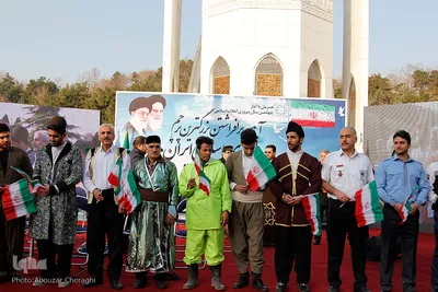 آیین برافراشتن بزرگترین پرچم جمهوری اسلامی ایران
