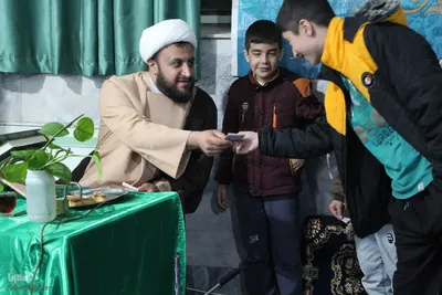 کرسی تلاوت قرآن در روستای آورزمان ملایر
