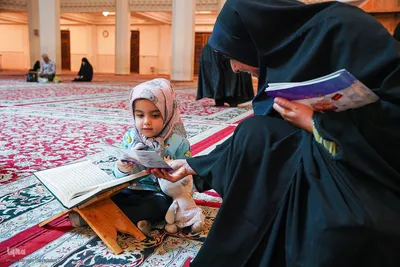 محفل انس با کلام‌الله مجید هدیه به ارواح طیبه شهدای حرم مطهر با تلاوت قاری بین‌المللی قرآن