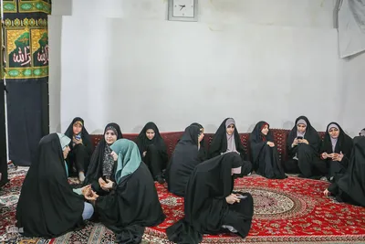 جلسه آموزش قرآن در کانون الزهراء(س)