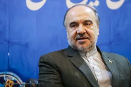 بازدید وزیر ورزش و جوانان از نمایشگاه قرآن