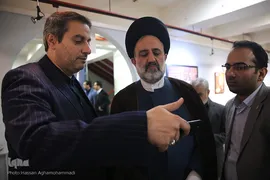 بازدید حجت الاسلام والمسلمین سید رمضان موسوی مقدم، قائم مقام رئیس سازمان صداوسیما از نمایشگاه آثار برگزیده جشنواره ملی و هنری «همام»