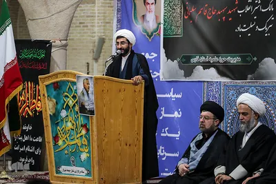 اجتماع بزرگ طلاب و روحانیون شیراز در پاسداشت شهدای مقاومت