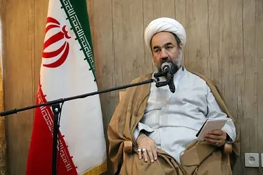 اقدامات کادر درمان و گروه‌های جهادی جلوه‌هایی از بندگی خداوند است