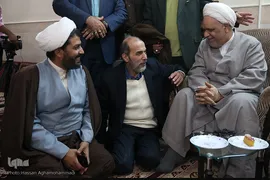 حضور جمعی از جامعه قرآنی در منزل حجت‌الاسلام والمسلمین محمدرضا شهید‌ی‌پور، پیشکسوت قرآنی