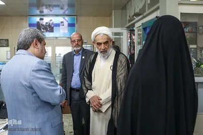 بازدید آیت‌الله محسن قمی، معاون امور بین‌الملل دفتر مقام معظم رهبری از تحریریه فارسی ایکنا
