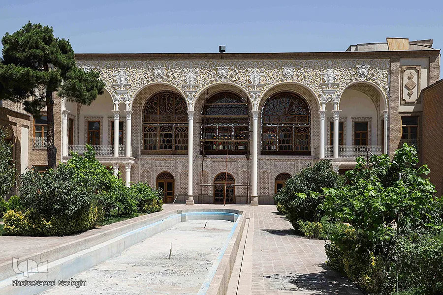 من تحف العمارة الإسلامية...جامعة 