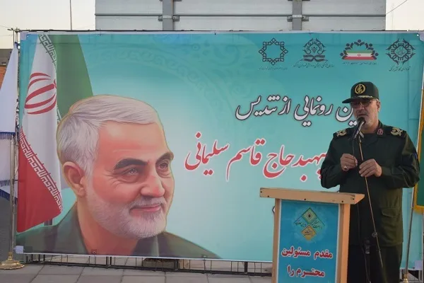 تندیس «شهید سلیمانی» در اراک رونمایی شد