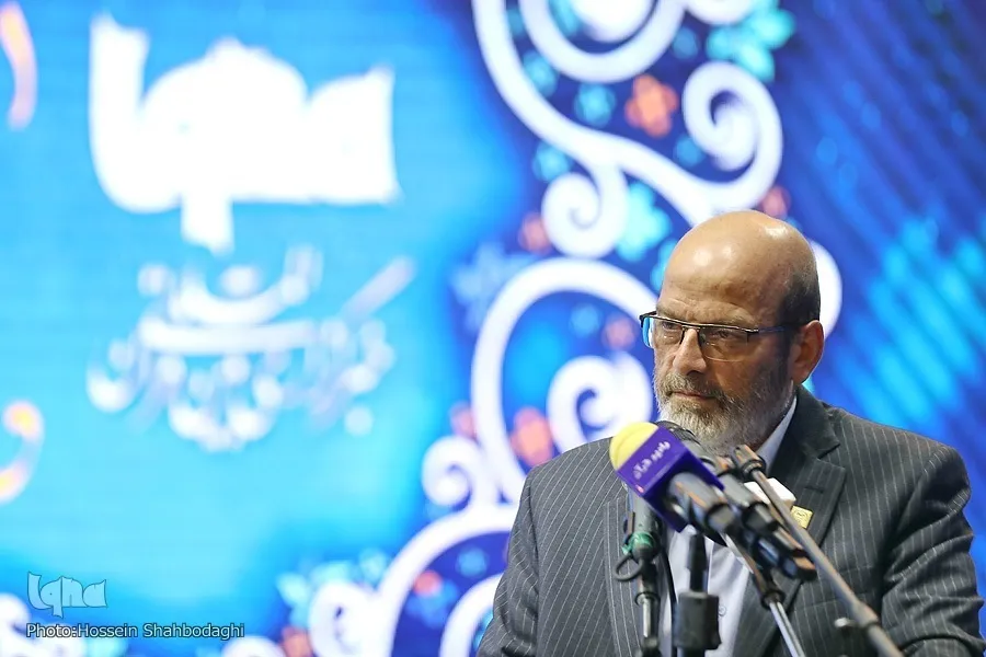 رویان جزو ۱۰ پژوهشگاە برتر دنیا/ تولید و عرضە گیاهان دارویی در داخل و خارج از کشور