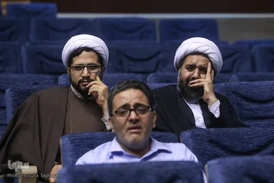 آئین رونمایی از پرچم جدید گنبد حرم حضرت زینب(س) و جامع‌ترین سبد ابزار اقامه عزای سیدالشهدا(ع) 