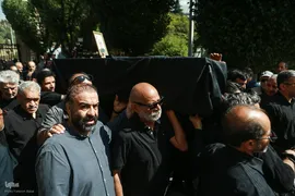  آیین تشییع پیکر زنده‌یاد بهروز رضوی، گوینده، مجری و بازیگر پیشکسوت صدا و سیما در مسجد بلال 