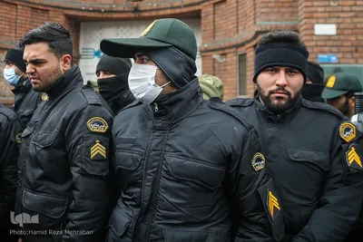 تجمع مردمی دانشجویی مقابل سفارت فرانسه
