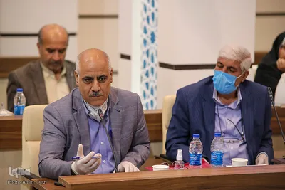 نشست قرارگاه بهداشت و سلامت آستان مقدس شاهچراغ(ع)