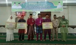 Bupati Inhu Berikan Bonus Peraih Peringkat 1 Peserta MTQ XXXVIII Provinsi Riau 2019