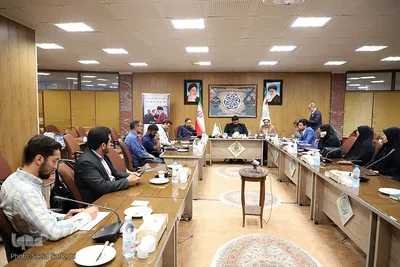 جلسه هم اندیشی داوران مسابقات اوقاف استان با مجیدی مهر، رییس مرکز امور قرآنی سازمان اوقاف