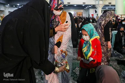 لحظه تحویل سال ۱۴۰۱ در حرم حضرت عبدالعظیم (ع)
