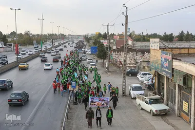 پیاده‌روی زائران رضوی