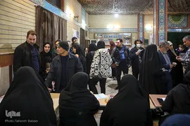 جلوه‌هایی از حضور پرشور مردم در ساعات پایانی انتخابات