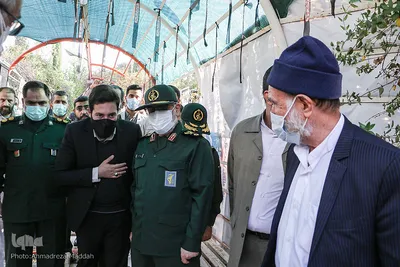 حضور فرمانده سپاه قدس در گلزار شهدای شیراز‎‎