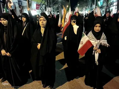 تجمع شبانه مردم اهر در حمایت از مدافعان وطن