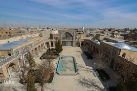 نمایی از مدرسه سپهدار که یکی از بناهای تاریخی باقیمانده از دوره قاجار است