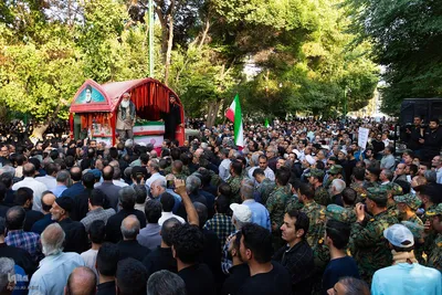 وداع مردم اصفهان با ۱۱ شهید تجاوز رژیم صهیونیستی