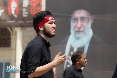زائران و مجاوران در مسجد مقدس جمکران جهت عرض تسلیت به امام زمان