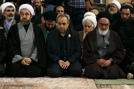 آیین سنتی شمع گردانی در حرم حضرت معصومه(س)