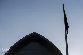 آیین "سلام بر محرم"، تعویض مرتفع ترین پرچم کشور