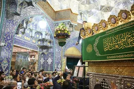 گل آرایی ضریح حضرت معصومه در آستانه سالروز ورود بانوی کرامت