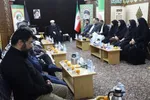 شاعران، ابعاد وجودی رهبر شهید را در قالب شعر به جامعه منتقل کنند