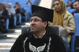 آیین اعطای نشان استاد ممتازی