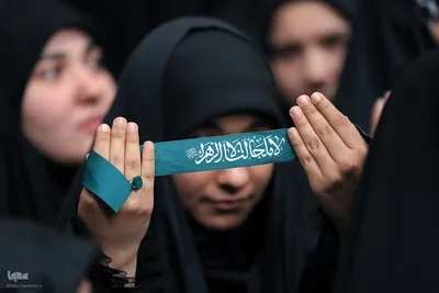 آخرین شب عزاداری شهادت فاطمه‌زهرا (س) در حسینیه امام خمینی(ره)