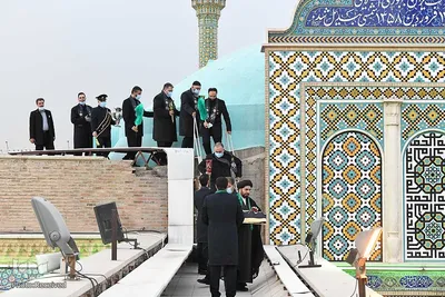 Flagge auf Kuppel des Heiligtums von Abdul Azim Hasani (a.s) durch eine schwarze Trauerflagge ersetzt