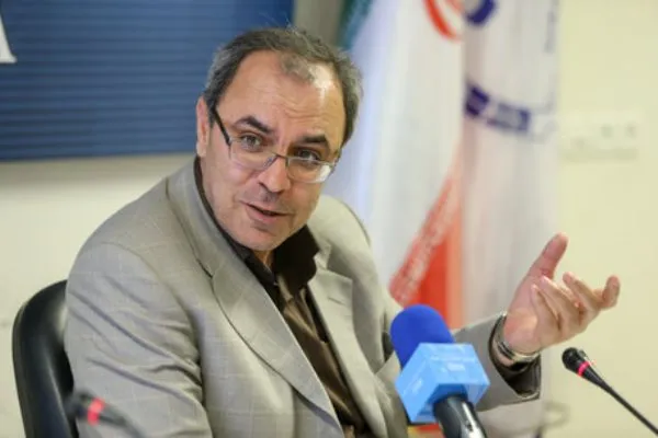 مبارزه با مفسدان اقتصادی آلوده به سیاسی‌کاری نشود