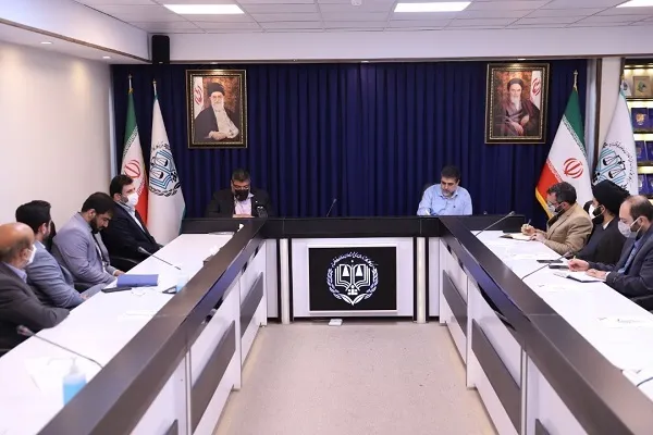 آمران به معروف و ناهیان از منکر حمایت شوند
