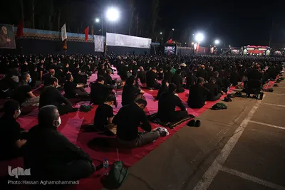 عزاداری شب تاسوعای حسینی هیات «ریحانة الحسین(ع)» با مداحی سیدمجید بنی فاطمه در پارک ارم تهران