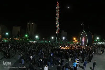 ⁨نخل‌برداری یزدی‌های مقیم کرج در شب عاشورا
