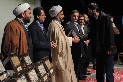 تقدیر از نفرات برتر هفته قرآن و عترت/عکاس: زهرا بهرامی